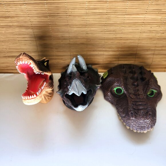 Dinosaur Hand Puppets and Dinosaur Mask Lot of 3 Triceratops T-Rex - Picture 2 of 16